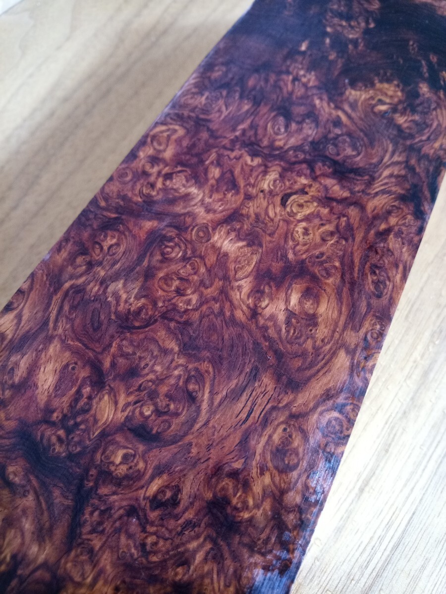 ホンジュラスローズウッド バール 580g 瘤材 瘤杢 銘木 無垢材拍卖