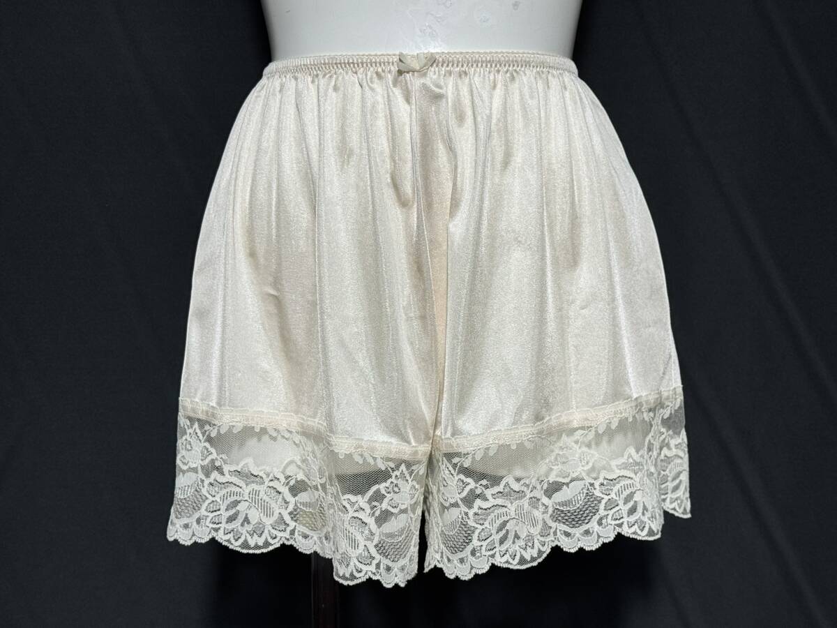 1361★ペチパンツ Simree シムリー 裾周りレース 薄ピーチ系 M拍卖