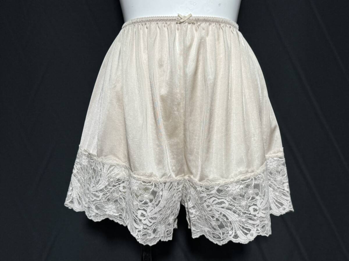 1363★キュロット ALMERIA アルメリア 裾周りレース 薄ベージュ系 L拍卖