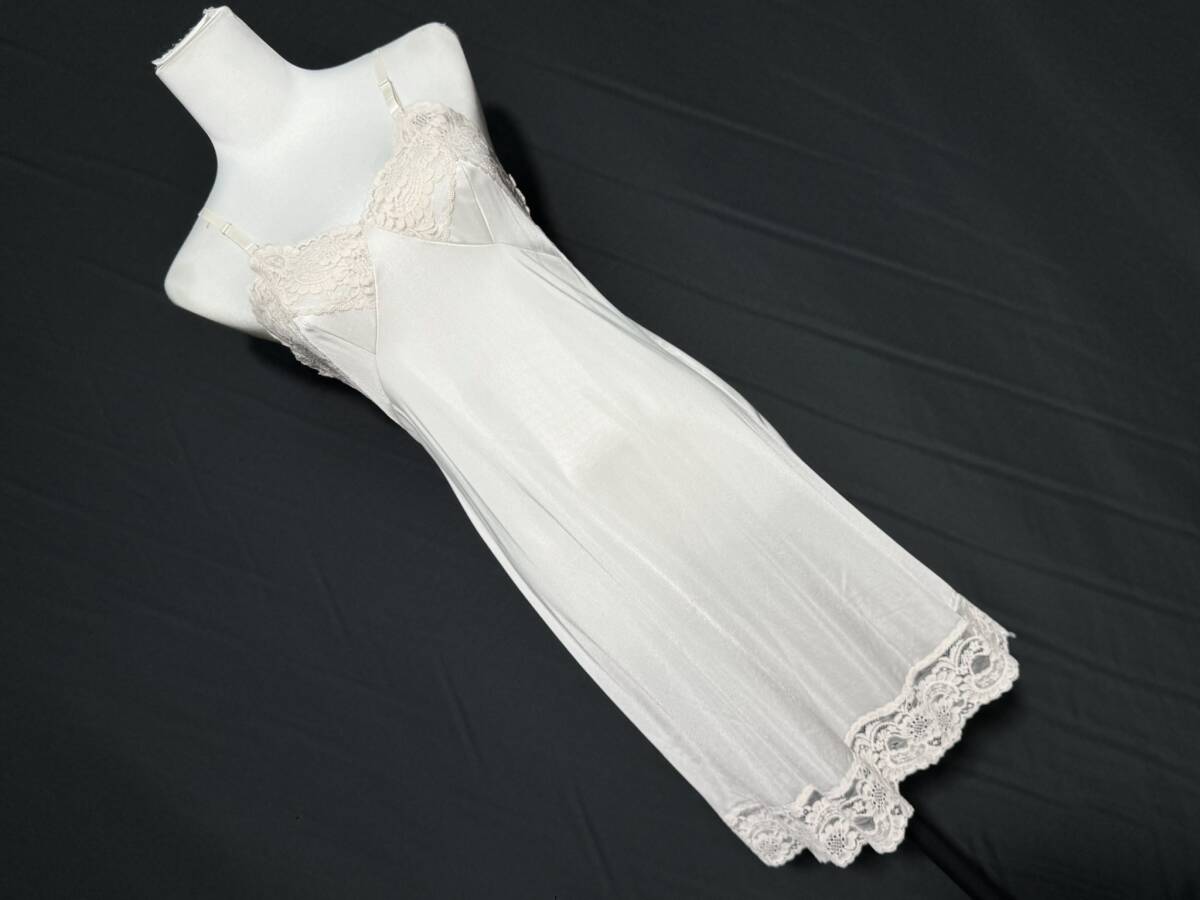 1377★B85 ルームウェア 胸周りース オフホワイト(薄ピンク)系拍卖