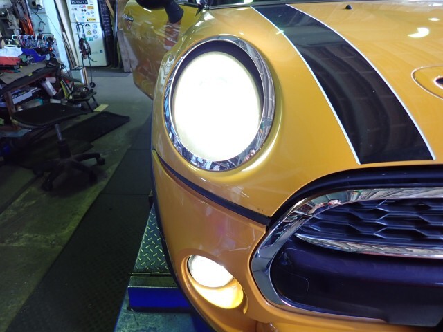 BMW ミニ DBA-XM20 右ヘッドランプASSY B70 63117383218拍卖