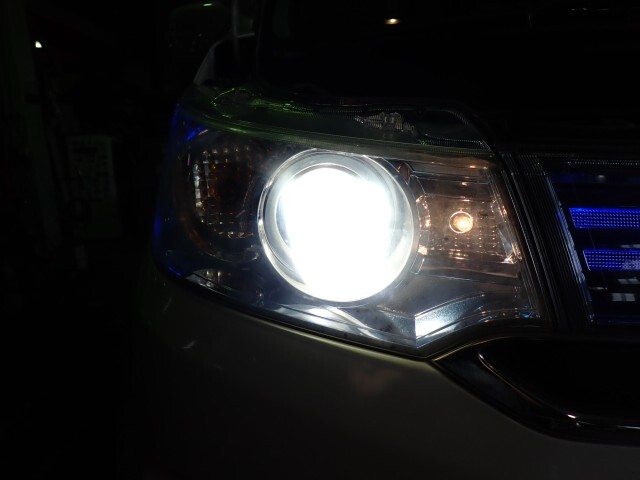 ワゴンR DAA-MH44S 右ヘッドランプASSY ZVH 35120-72M70拍卖