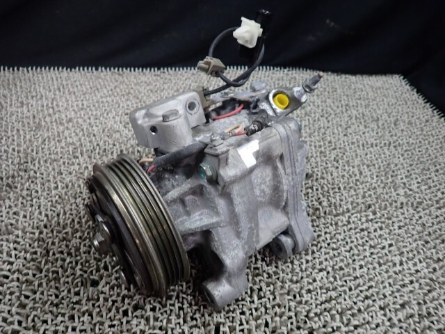 N-WGN DBA-JH1 エアコンコンプレッサー NH875P 38810-5Z1-004拍卖