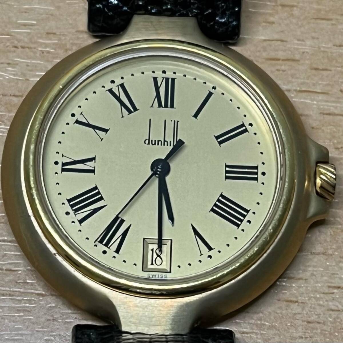 128-0309 dunhill ダンヒル メンズ レディース 腕時計 革ベルト クオーツ P6 20411 電池切れ 動作未確認拍卖