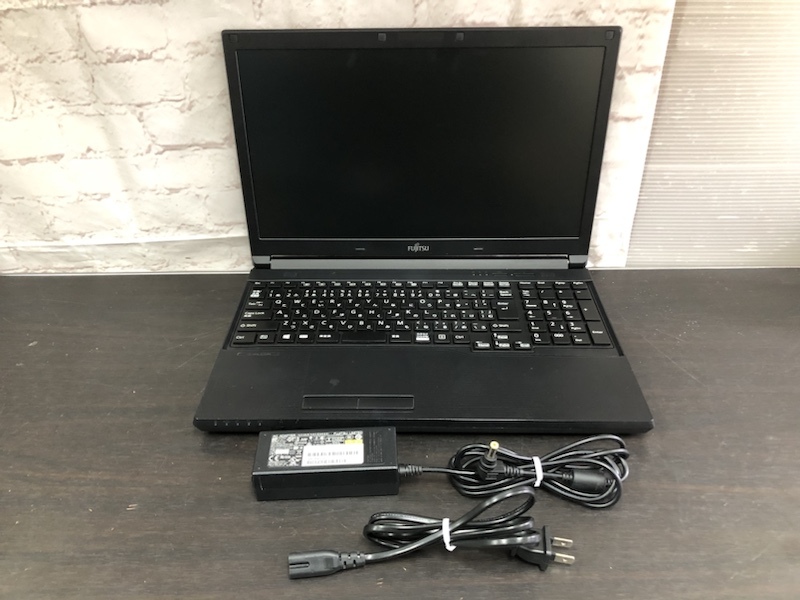 FUJITSU/富士通 FMVA22003 Windows 11 Pro Core i5-7200U 2.5GHz 8GB SSD 256GB 251031SK020167拍卖