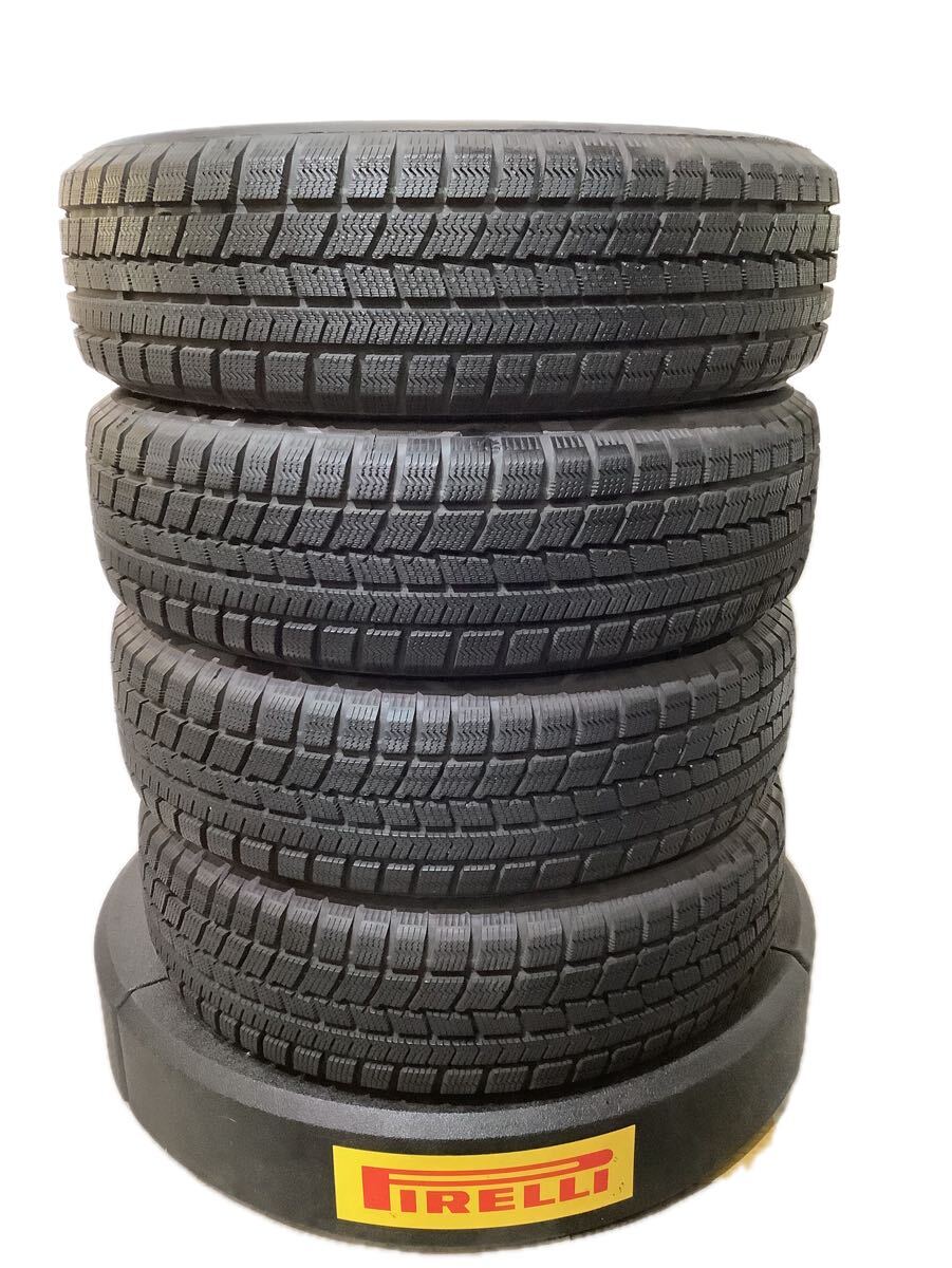 ★バリ溝お買い得★175/65R15 84T HIFLY Win-turi スタッドレスタイヤ中古品4本拍卖
