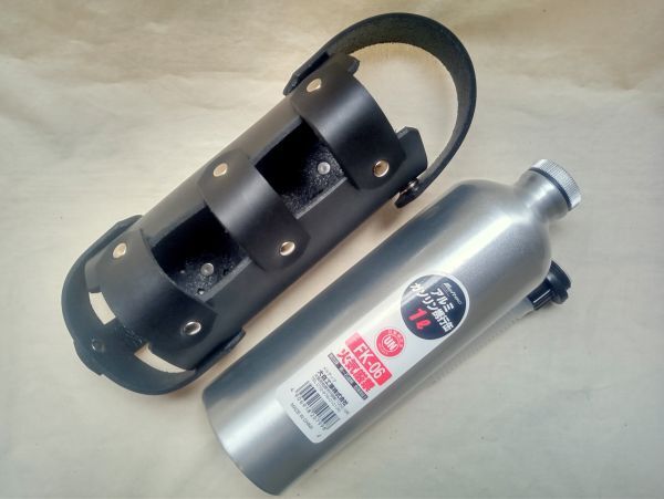 メルテックFK-06(1L携行缶)&レザーホルダーセット/2.7mm厚姫路産ブラックヌメ革拍卖