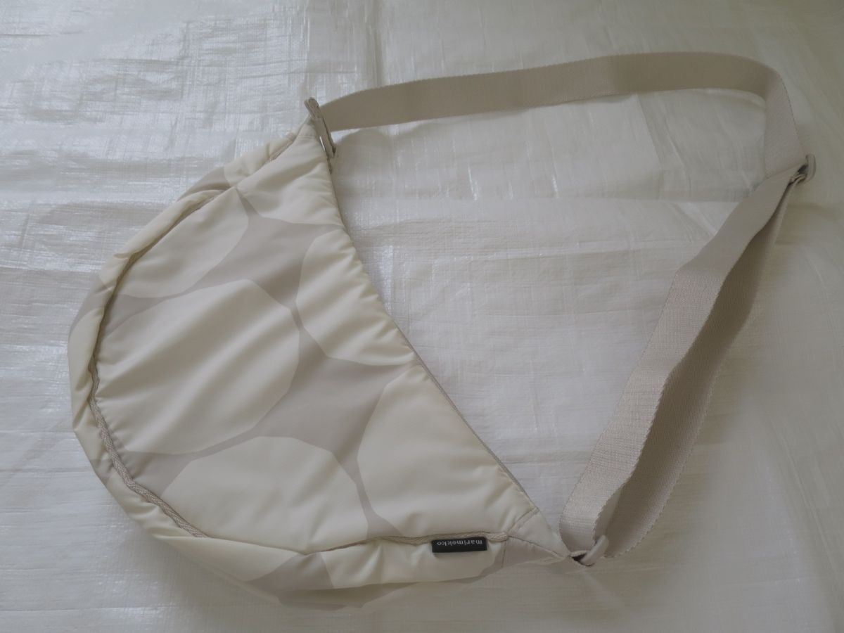 美品マリメッコ×ユニクロ ショルダーバッグ 拍卖