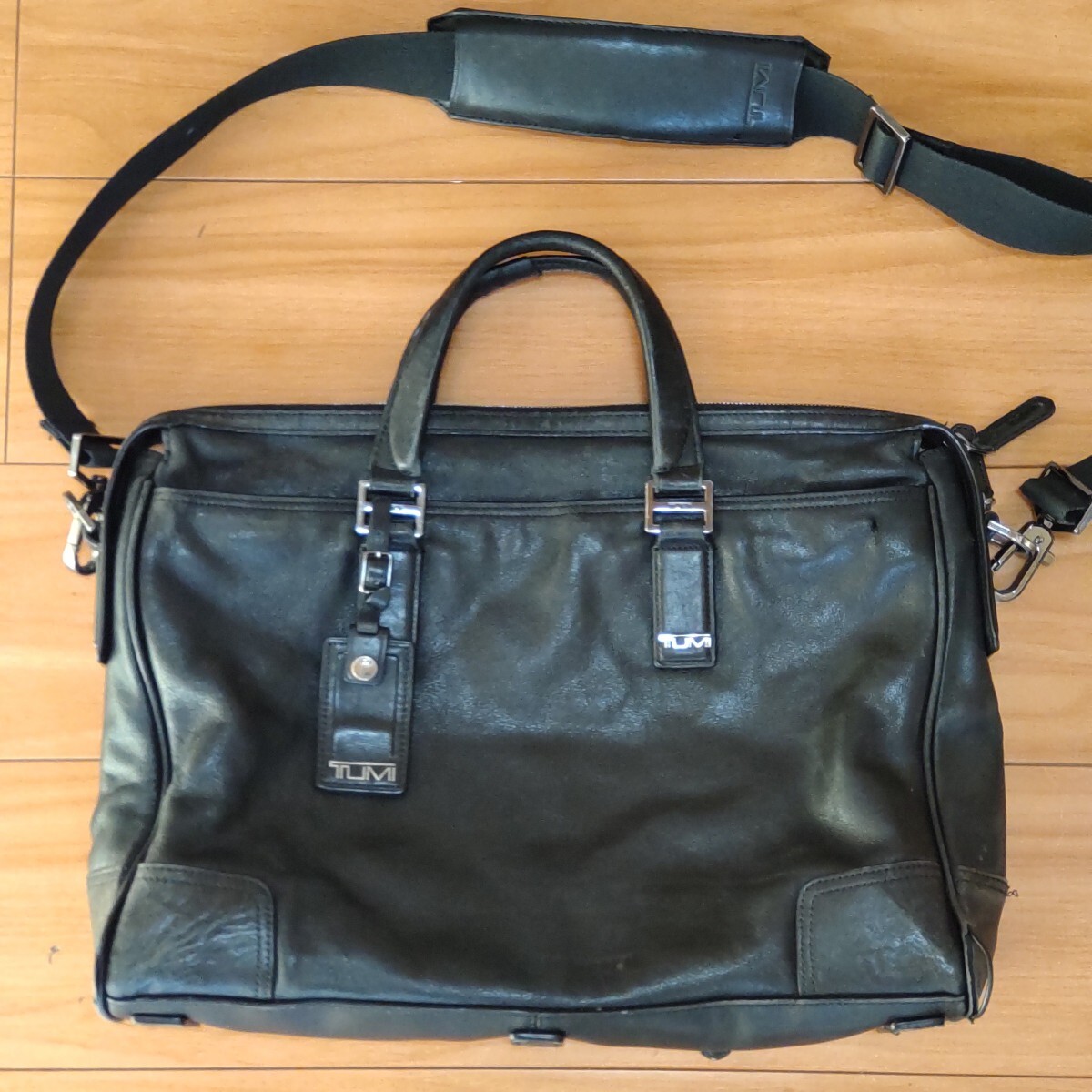 TUMI 68517D トゥミ オールレザー ビジネスバッグ 2way メンズ ブラックA4収納拍卖