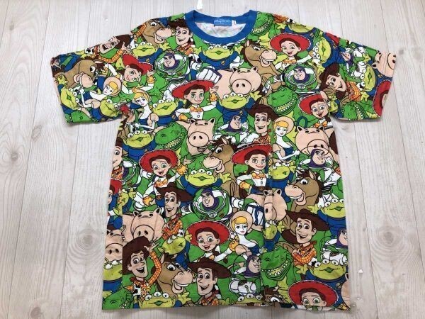 東京ディズニーリゾート Disney トイストーリー TOY STORY ウッディー バズライトイヤー ジェシー キャラクター総柄Tシャツ メンズ L 緑拍卖