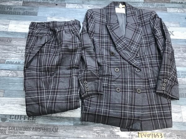 LOUIS CINO レディース ウール100% チェック柄 裏地付き 肩パッド ダブルジャケット・パンツ 上下セットアップ 7AR グレー クリーニング済拍卖