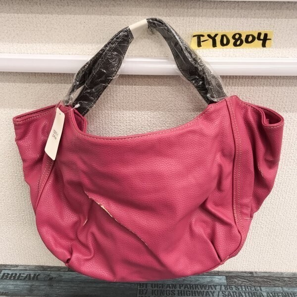 訳あり新品タグ付き!レディース レザー調 保存袋付き ハンドバッグ ショッキングピンク拍卖
