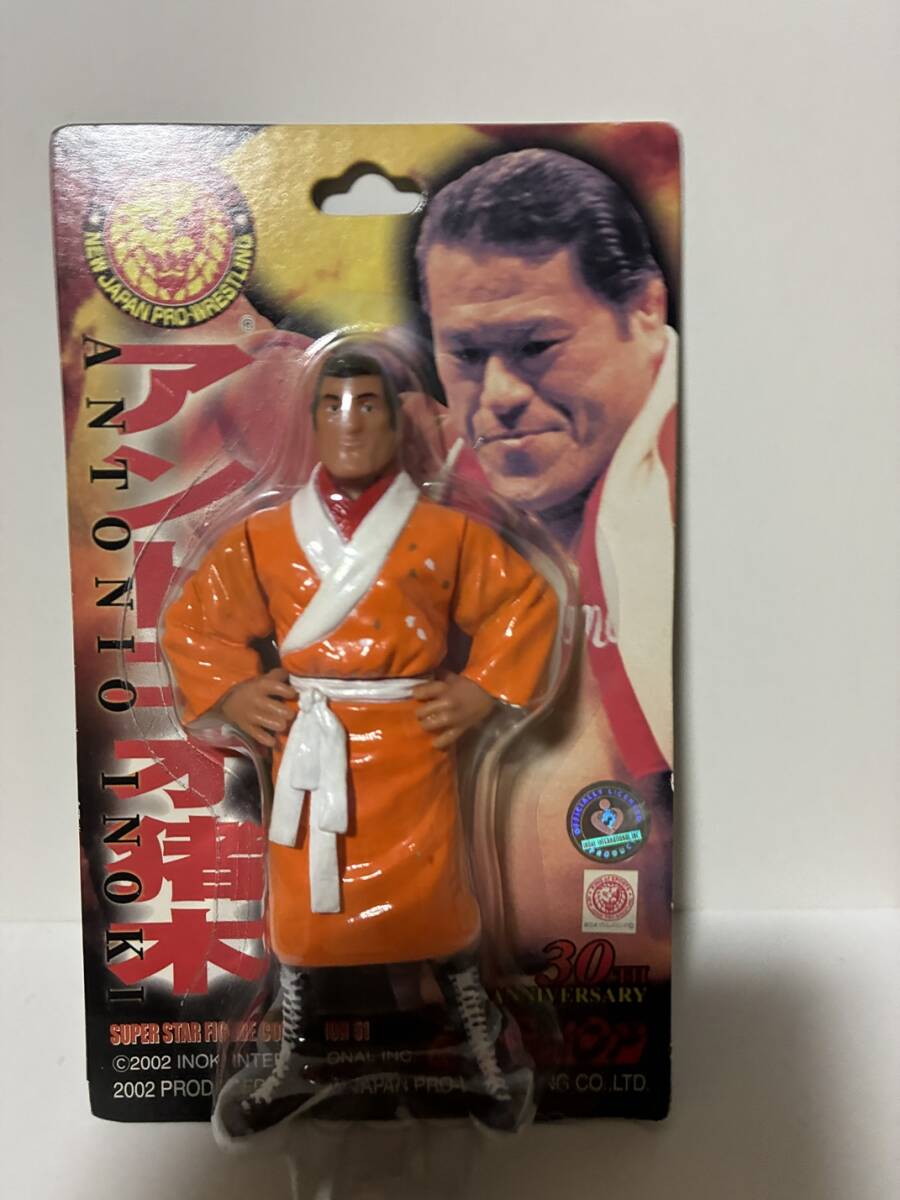 新日本プロレス 30THANNIVERSARYの未開封・アントニオ猪木 ガウン姿単体拍卖