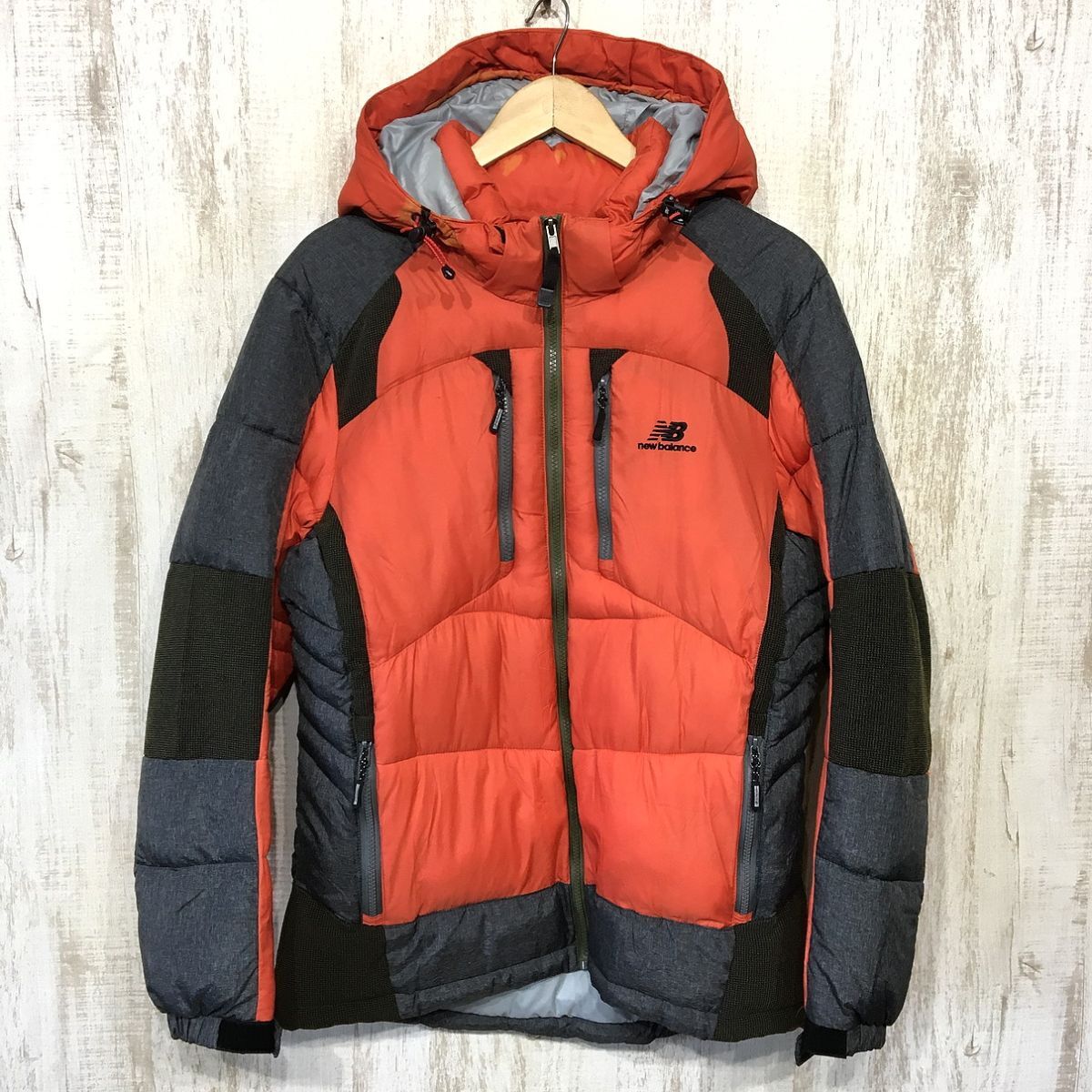 117☆【フーディー フェイクダウンジャケット】new balance ニューバランス マルチカラー 95拍卖