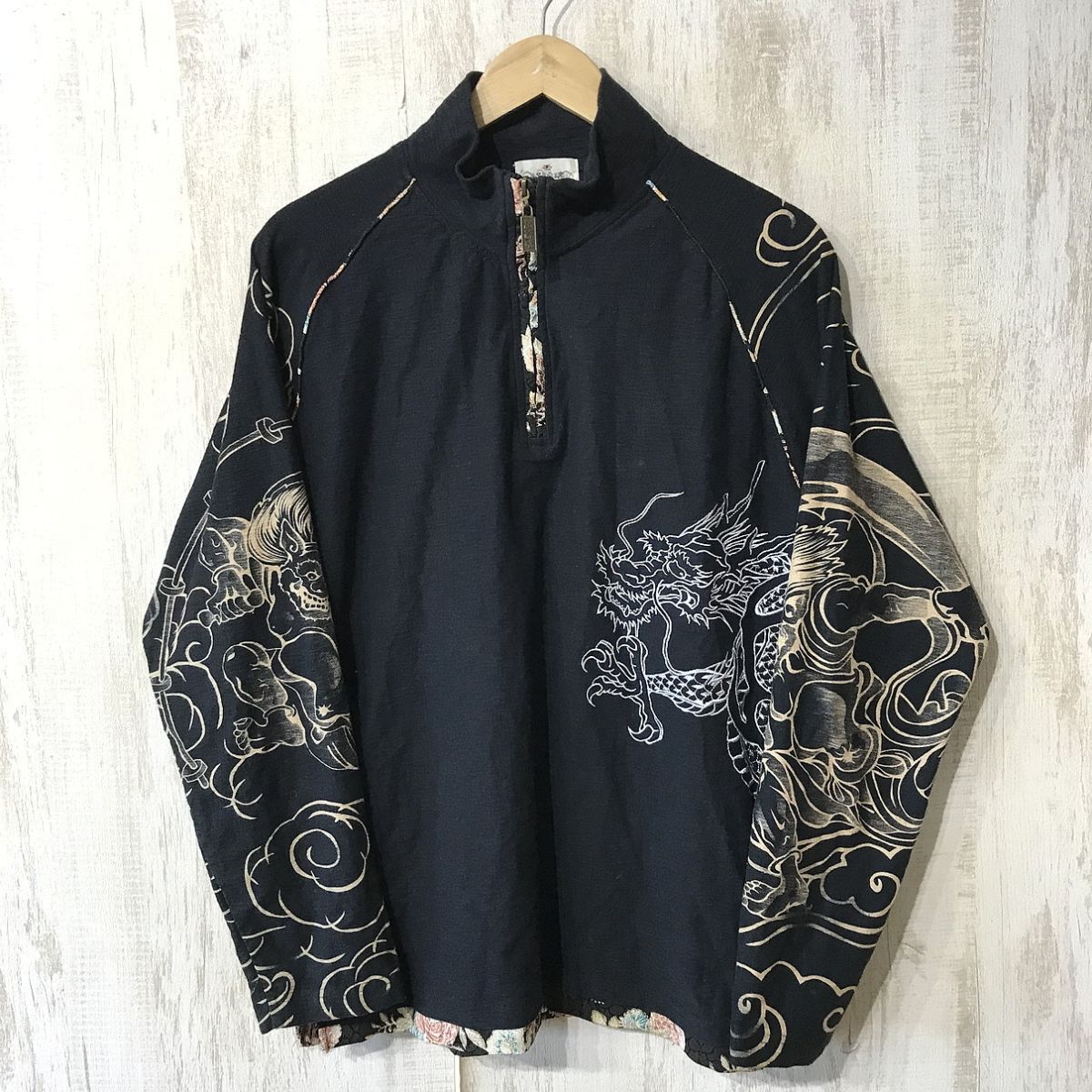 979☆【和柄デザイン 龍 ドラゴン刺繍 ハーフジップシャツ プルオーバー】絡繰魂 カラクリダマシイ 黒 XL拍卖