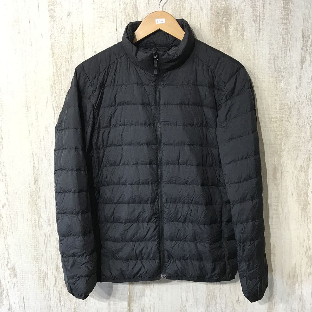 144☆【収納袋付き ウルトラライトダウンジャケット】UNIQLO ユニクロ 黒 S拍卖