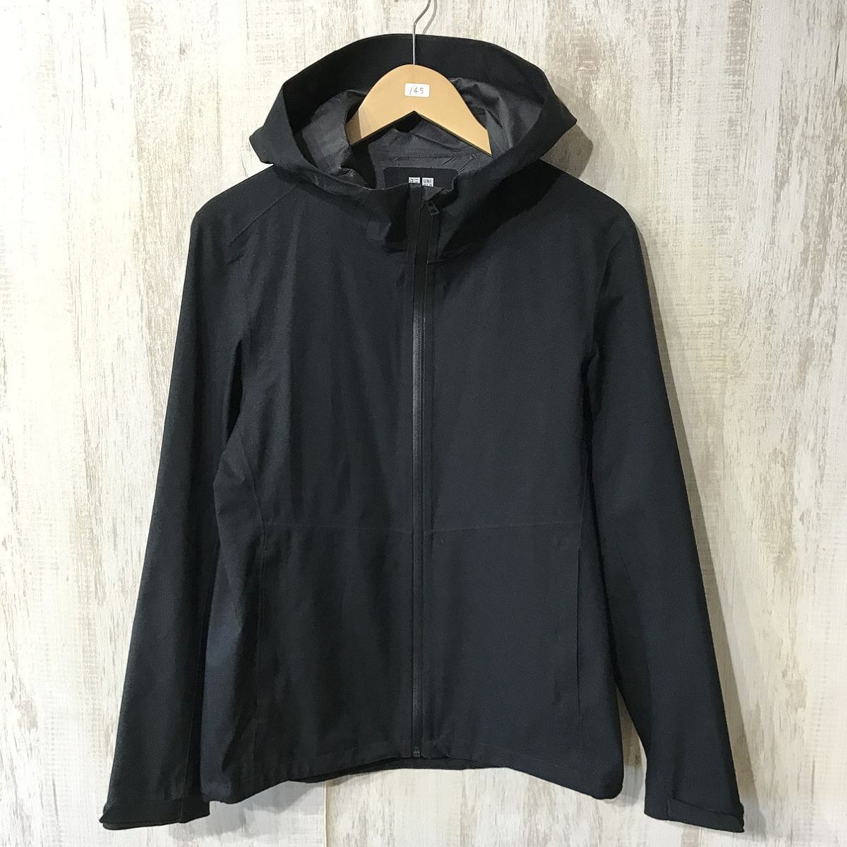 145☆【ブロックテックパーカー】UNIQLO ユニクロ 黒 M拍卖