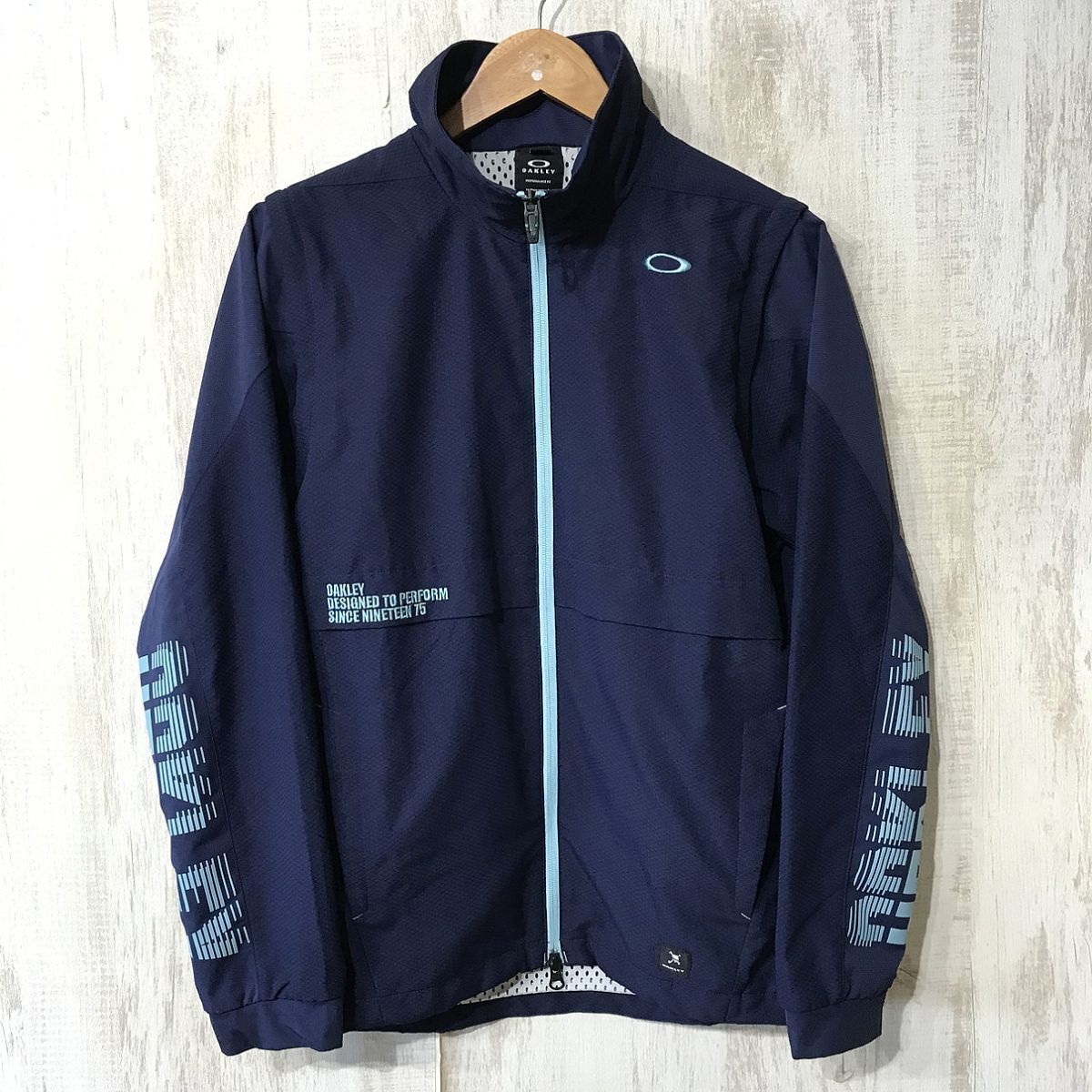 218☆【トレーニング ウィンドジャケット】OAKLEY オークリー 紺 M拍卖