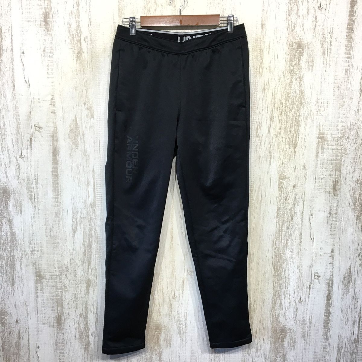 P108☆【トレーニング トラックパンツ ジャージ】UNDER ARMOUR アンダーアーマー 黒 M拍卖