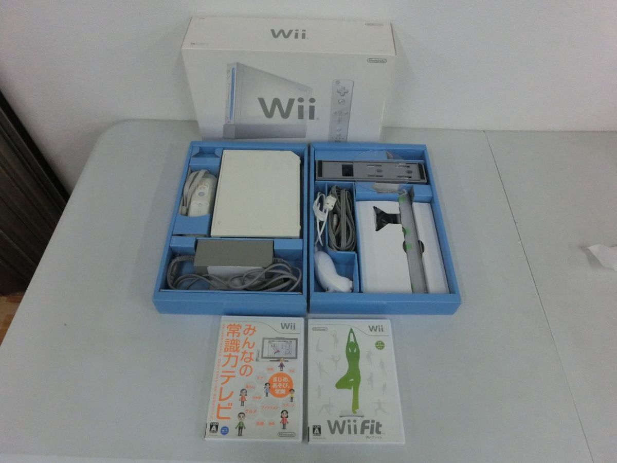 G【SE35-63】【100サイズ】任天堂/Nintendo/Wii/本体/周辺機器/ゲームソフト2本/ジャンク扱い拍卖