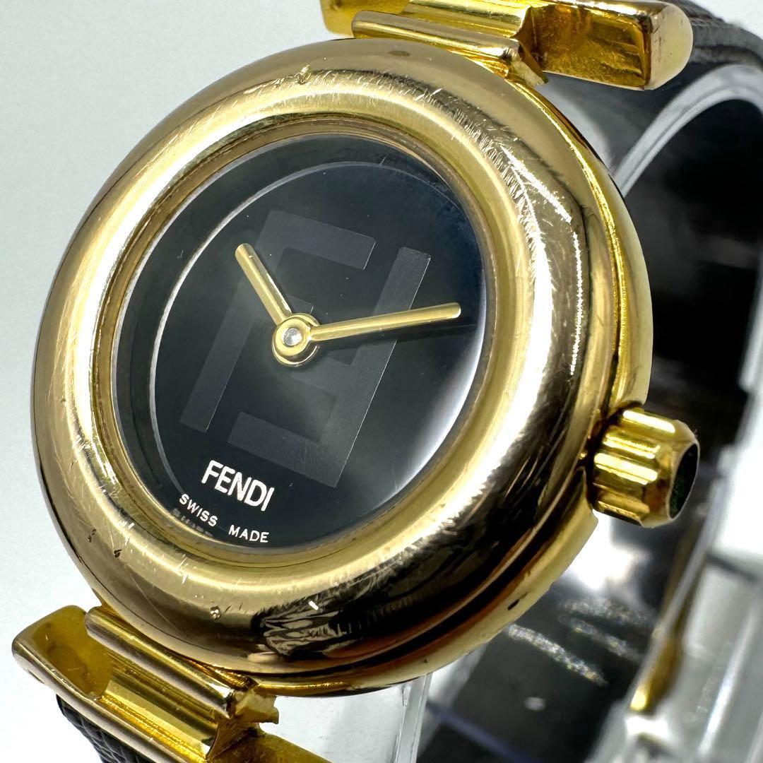 稼働 FENDI フェンディ 320L クラシコ クォーツ 腕時計 ゴールド 黒 ズッカ ブラック文字盤 ラウンド クオーツ QZ拍卖