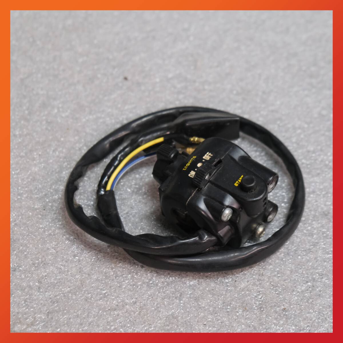 【純正未使用品】KAWASAKI Z400FX・Z500FX・Z550FX 右ハンドルスイッチ 46091-1046 // 当時物 カワサキ E1 E2 拍卖