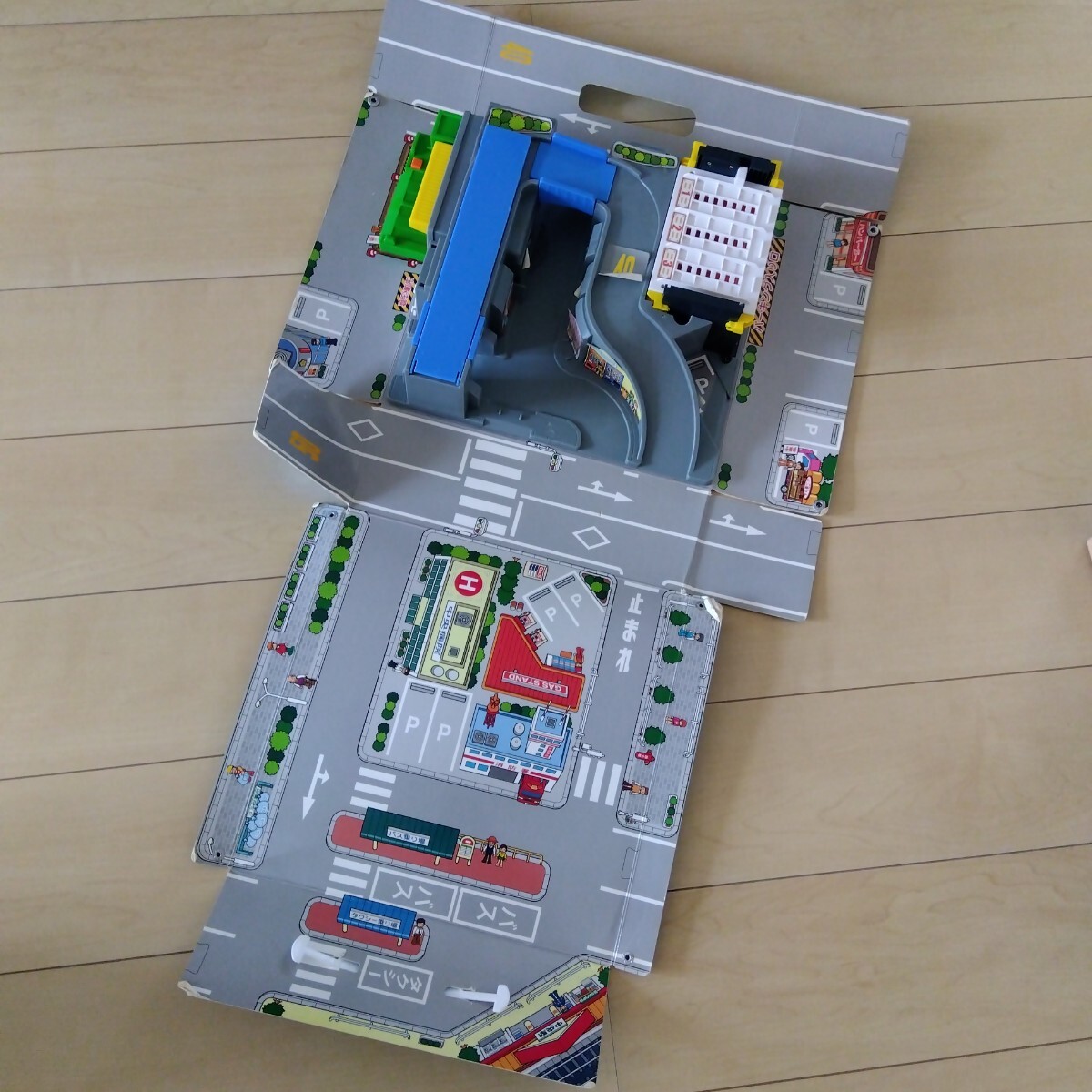 ●トミカおかたづけ立体マップ●タカラトミー トミカワールド拍卖