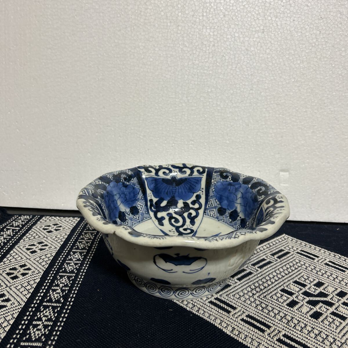 ベロ藍 深鉢 染付 時代物 骨董 陶器拍卖