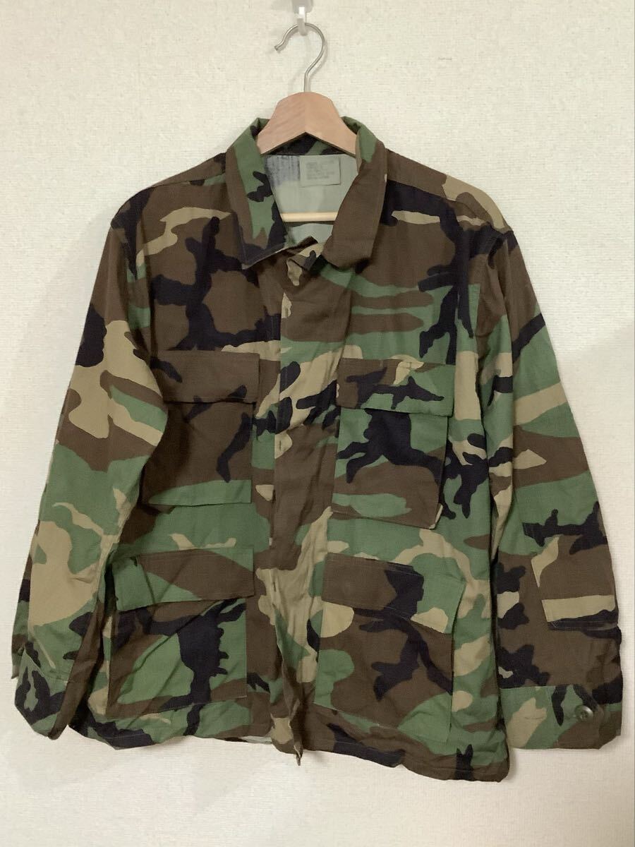 実物 ウッドランドカモ BDU フィールドジャケット ミリタリージャケット コンバット アメカジ ビンテージ サバゲー M拍卖
