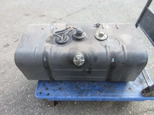 ☆ 日野 デュトロ 2RG-XZC605M 燃料タンク フューエルタンク 780×385×310 軽油 80L ☆拍卖