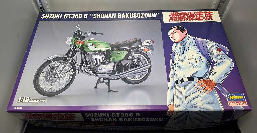【プラモデル】アオシマ・湘南爆走族・桜井 信二・近遠中学の番格・GT380B・SUZUKI・1/12・吉田聡・SHONAN BAKUSOZOKU・新品・未組立拍卖