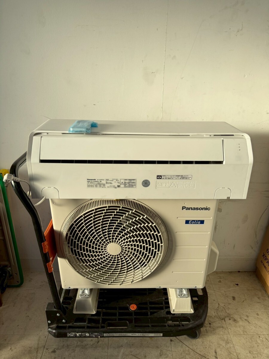 I★ 中古 Panasonic CS-224DFL-W パナソニック Eolia エオリア ルームエアコン スタンダードモデル おもに6畳用 2024年製拍卖