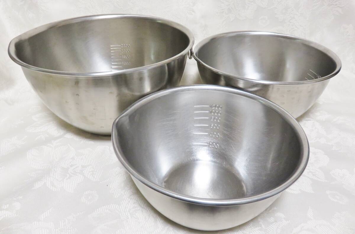 栗原はるみ ステンレス ボウル ボール 18/20/24cm 3点 目盛り 吊り下げフック付 料理 調理 下ごしらえ お菓子作り ヨシカワ ゆとりの空間拍卖