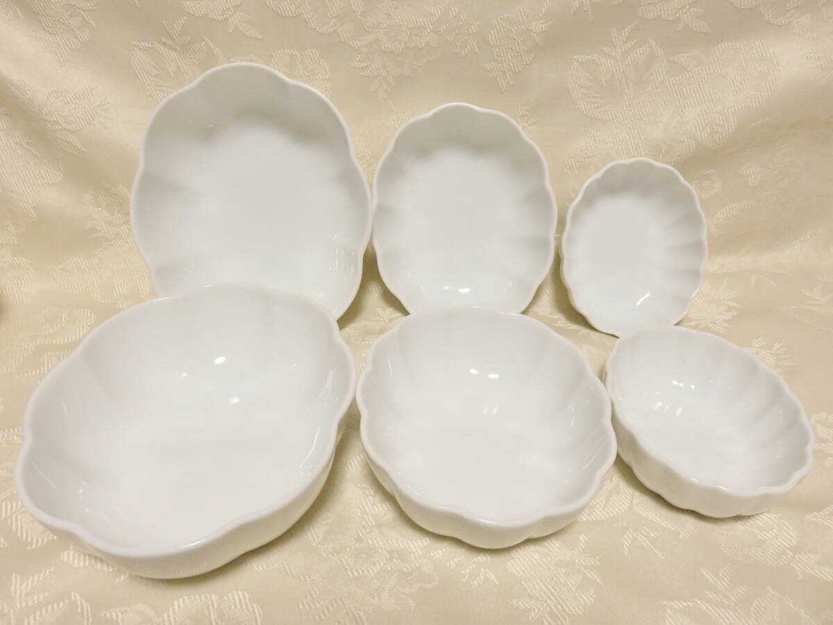 栗原はるみ 輪花 オーバル ボウル ボール S M L 6点セット 白 サラダ 煮物 和洋 ディッシュ プレート 楕円 皿 食器 磁器 ゆとりの空間拍卖