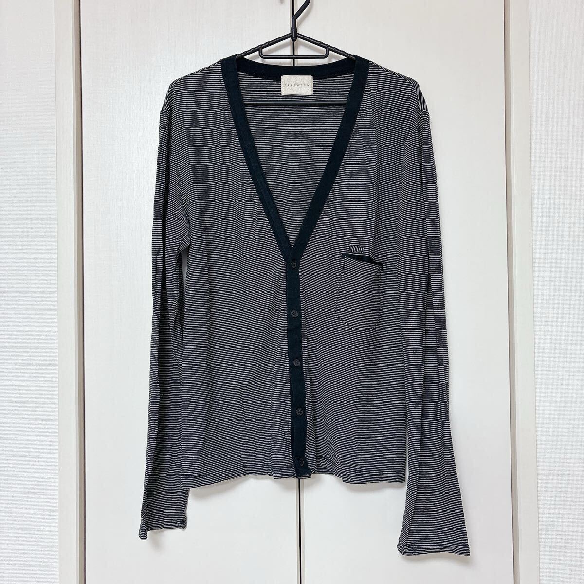 ファクトタム factotum カーディガン ★ ボーダー 長袖 48 白 黒 定番 オーソドックス 送料無料 美品 匿名配送 即決有りカーデ多数出品中拍卖