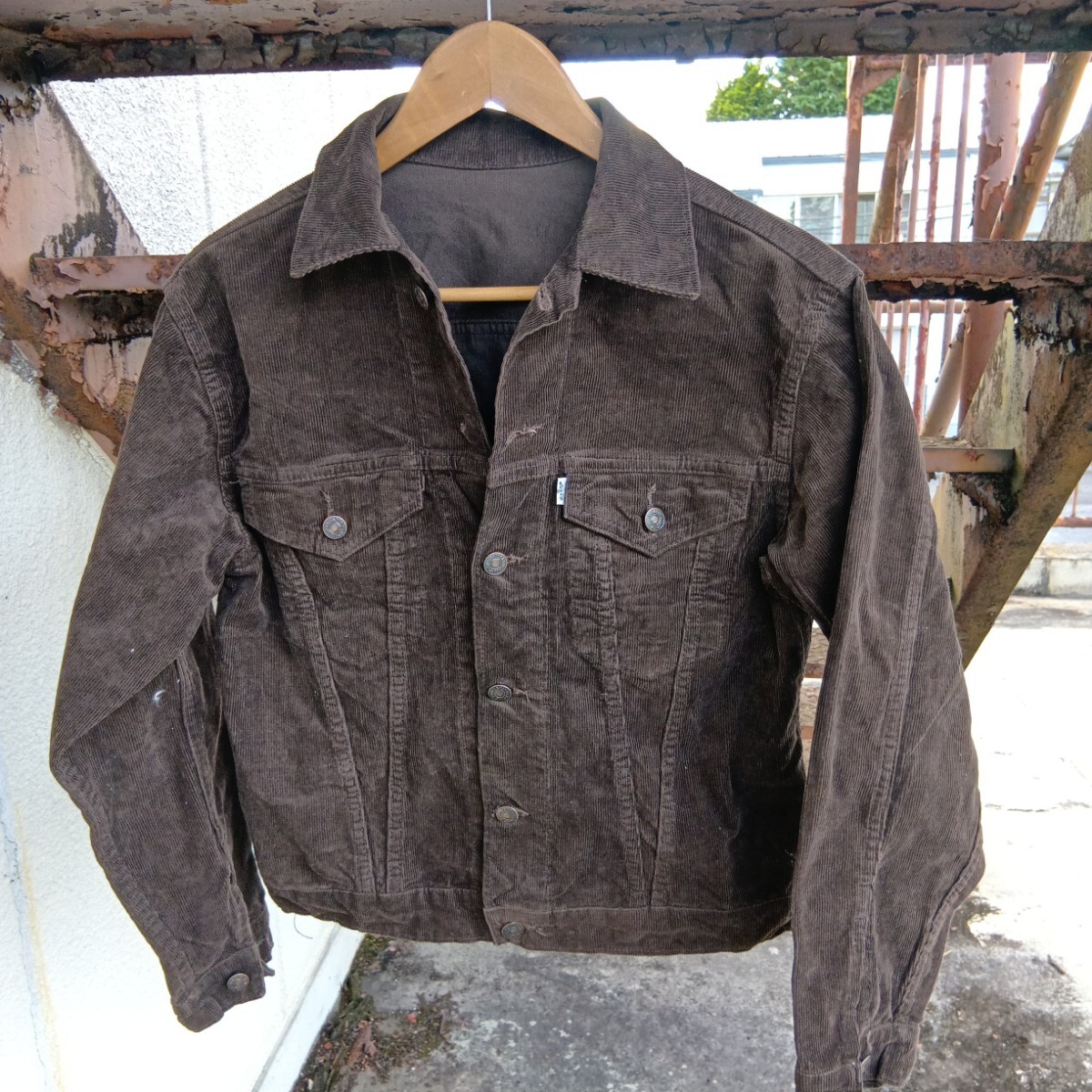 最終値下げ価格!今週までの出品!訳あり!USA製★リーバイス★Levis★後染めコーデュロイJK★トラッカーJK 形が抜群に良い! 古着拍卖