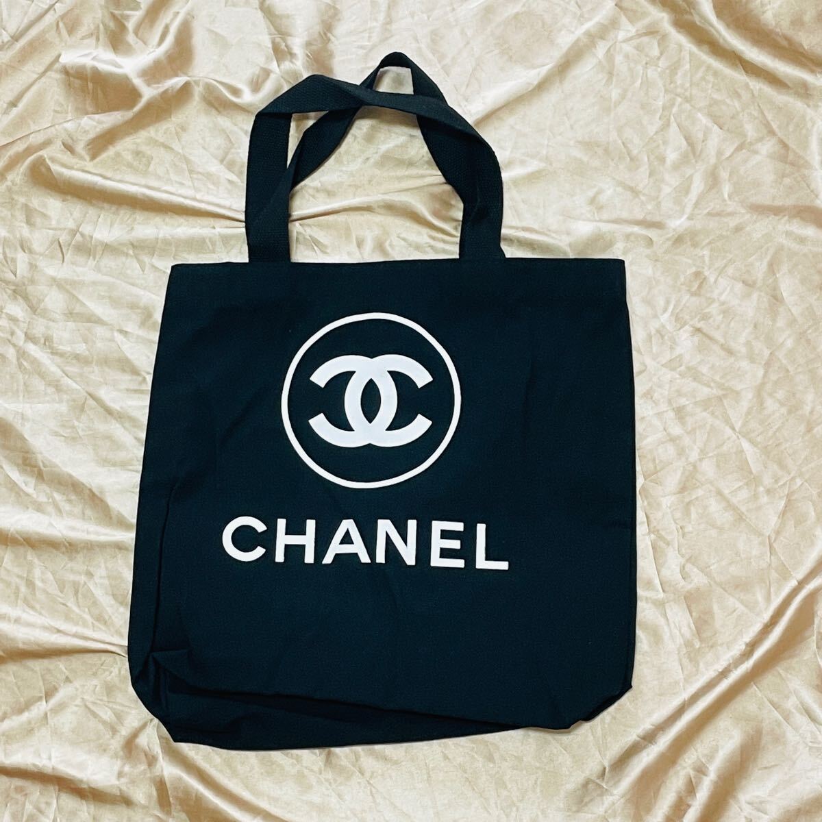 新品 未使用!ノベルティーシャネル CHANEL ノベルティ 非売品 VIPギフト トートバッグ 帆布 キャンバス 両面ココマーク 黒 ブランド 拍卖