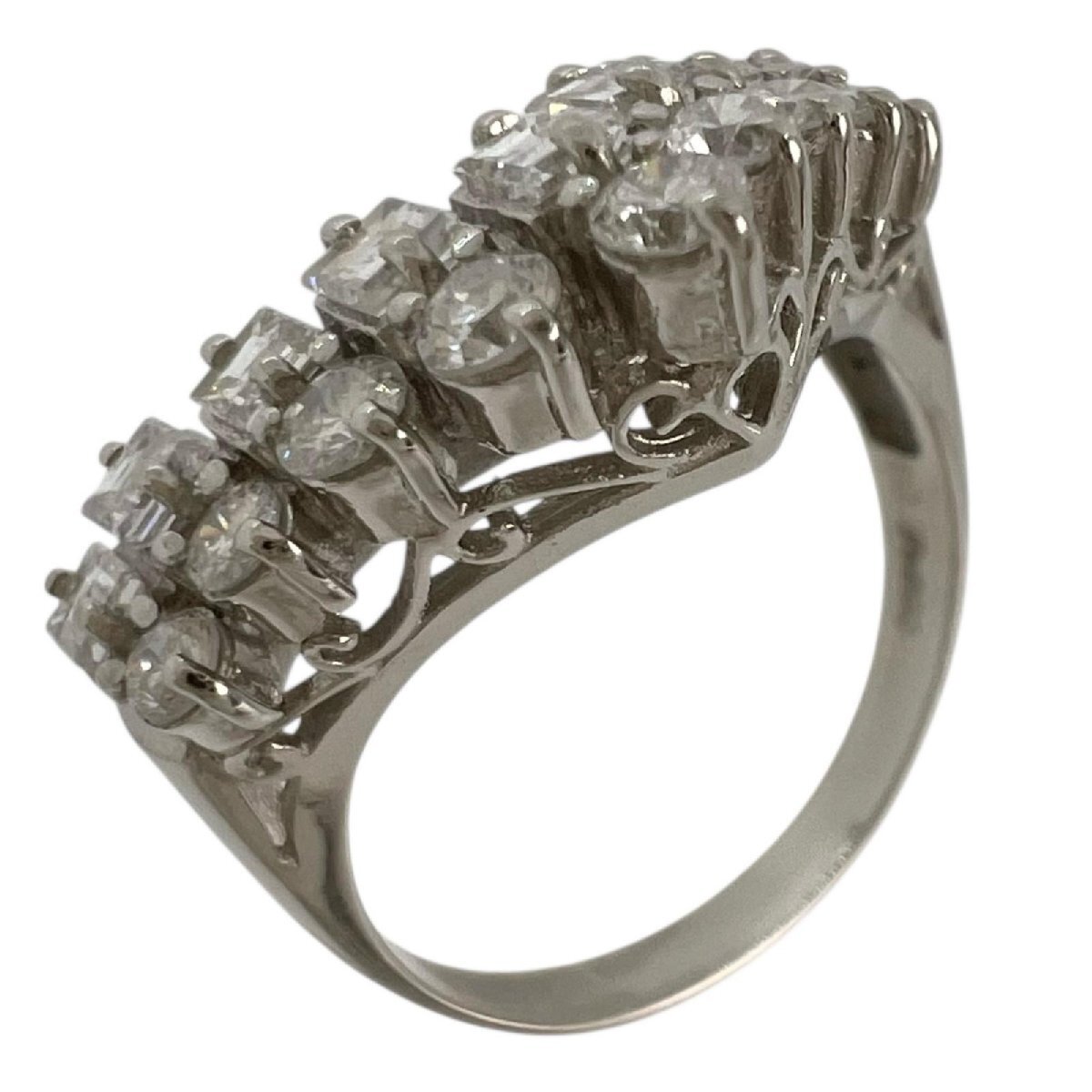 V字 1.01 リング・指輪 Pt900プラチナ×ダイヤモンド 11.5号 約5.9g レディース【H182525820】中古拍卖