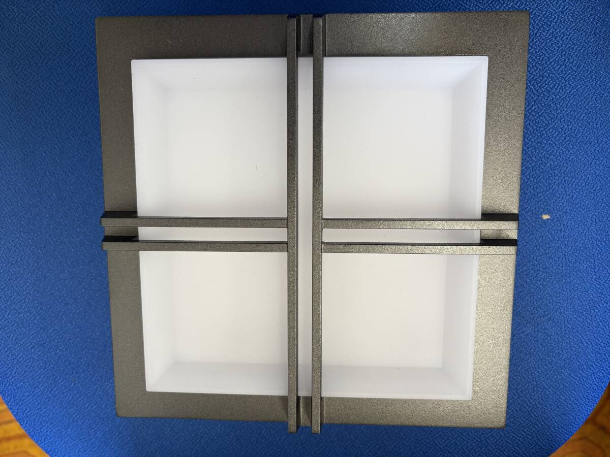 玄関用 ポーチライト 人感センサー付き ほぼ新品 ハウスメーカー施工品 屋外照明 外灯拍卖