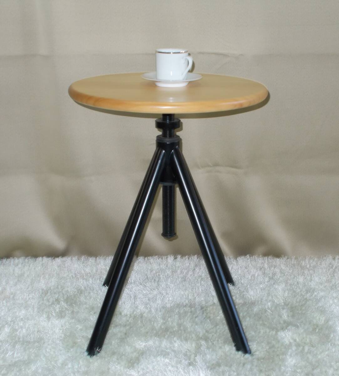 サイドテーブル 丸テーブル パイン材ムク 直径39.5cm 高さ調整48~65cm 在庫処分 質感が違います BK 沖縄、諸島部は不可拍卖