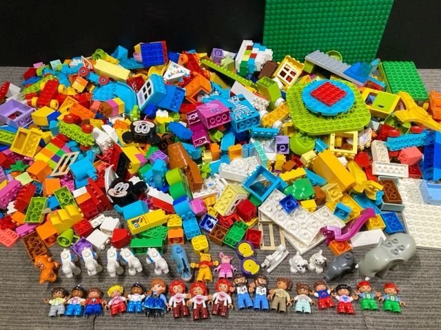 Y4257M LEGO レゴデュプロ レゴブロック 他 約11kg ミニフィグ 動物 乗り物 ディズニー プー アナと雪の女王 大量 β拍卖