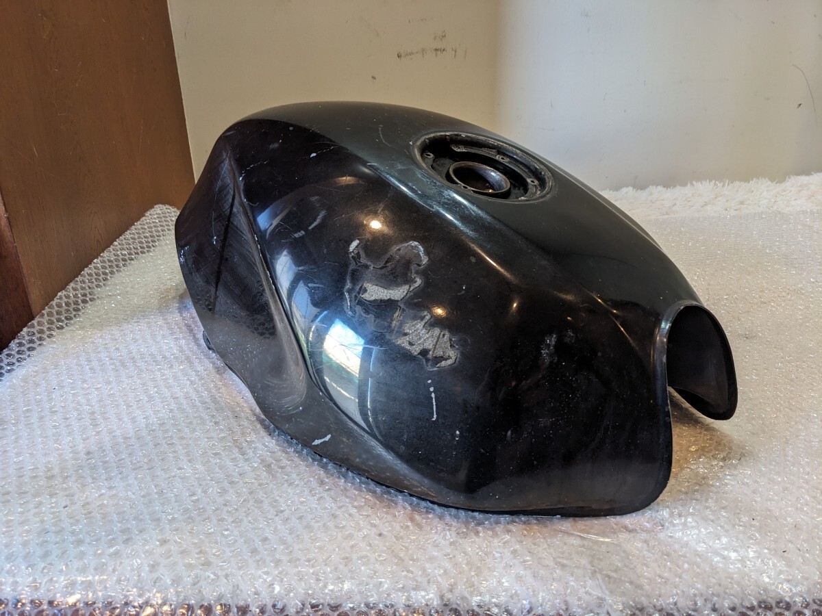 Kawasaki バリオス2 純正ガソリンタンク拍卖