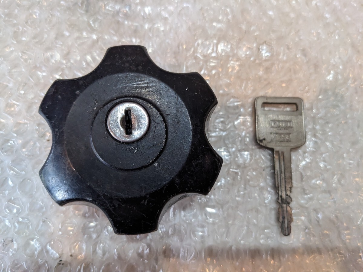 SUZUKI バンバン200 フューエルタンクキャップ拍卖