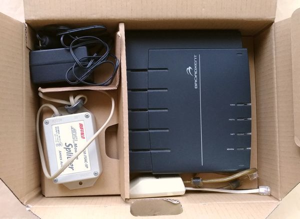 【ジャンク】DSL ルーター CREATIVE BRITEPORT 8100C モデム ADSL Router スプリッター ノイズフィルター ACアダプター 付き拍卖