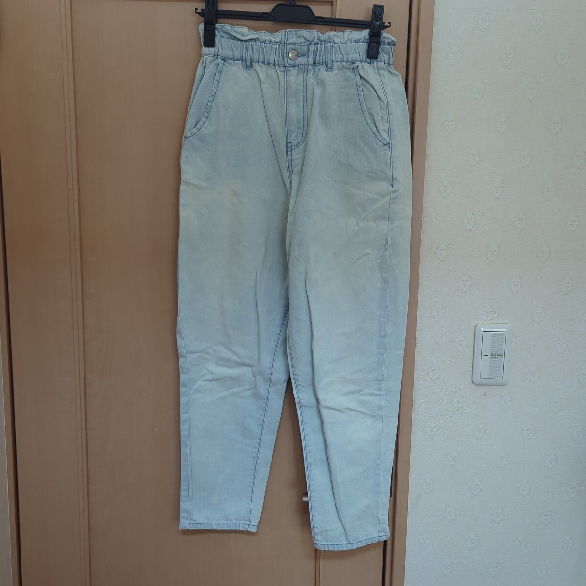 ウエストサイズ64☆デニム☆ジーパン・ジーンズ☆レディース☆ゆったり☆ウエストゴム☆薄い水色☆送料込み拍卖