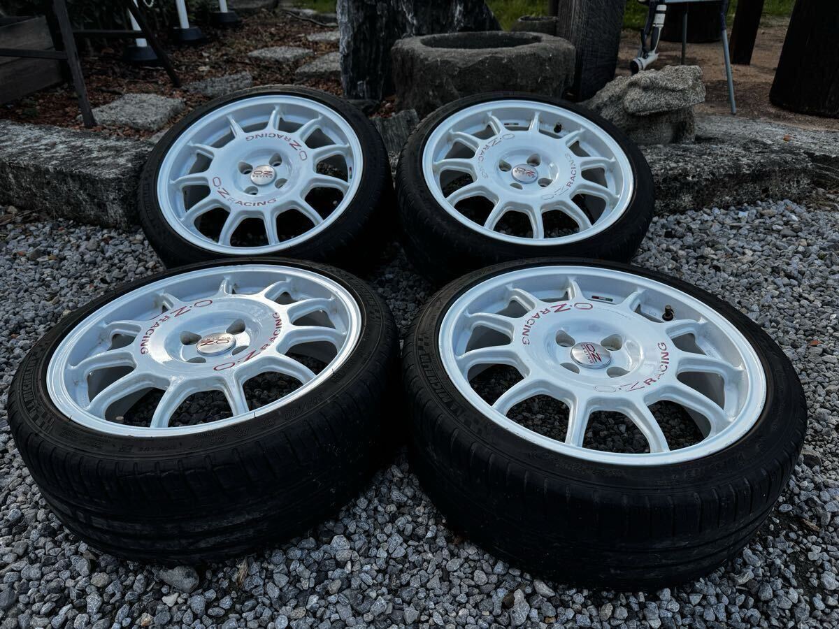 OZレジェンダ PCD100×4 205/40R17 7J+42 ミシュラン パイロットスポーツ 売り切り拍卖