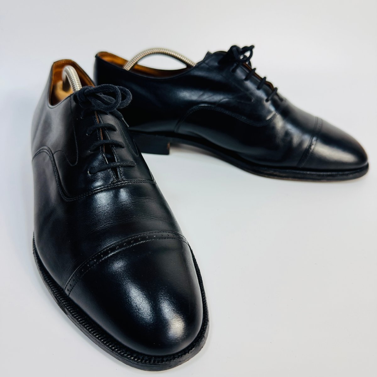美品/80F 26.5cm相当★チャーチ Church's ストレートチップ レザーシューズ 革靴 ビジネス カジュアル 内羽根 艶光沢 メンズ 黒 ブラック拍卖