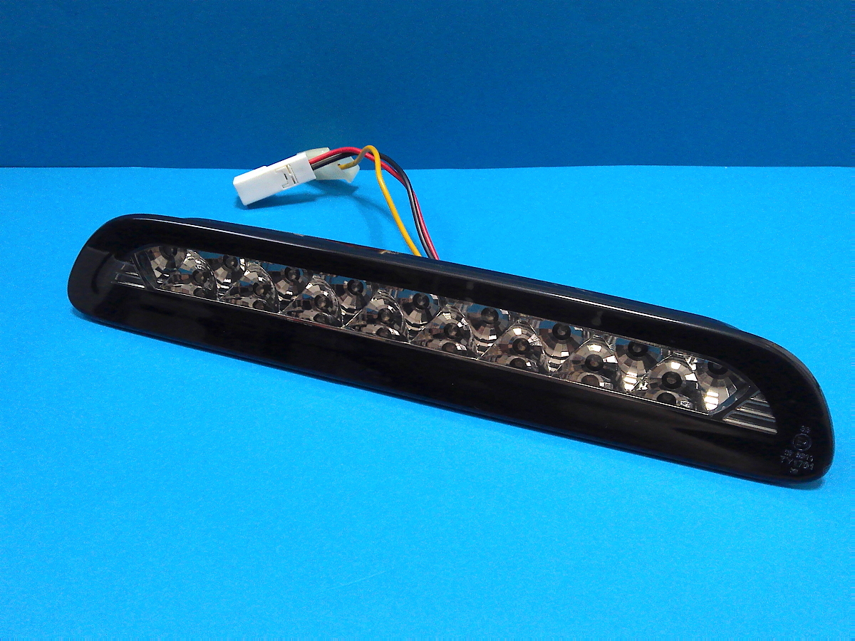 VALENTI 200系 ハイエース 1〜3型前期 ジュエルLEDハイマウントストップランプ ヴァレンティ 中古拍卖