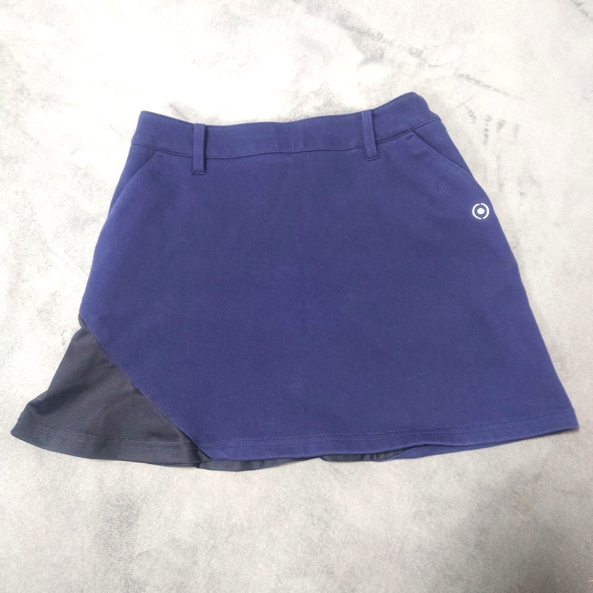 PING 裾フリルスカート ネイビー M サイズ拍卖