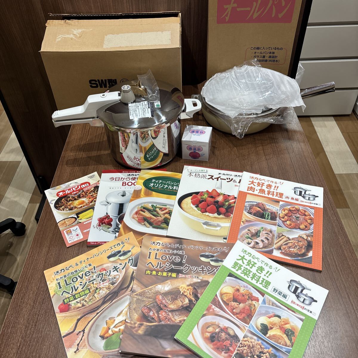 新品 未使用 アサヒ軽金属 圧力鍋 調理器具 片手圧力鍋 オールパン SW型 活力なべ 5.5拍卖